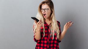 Telefon, ženska, jeza