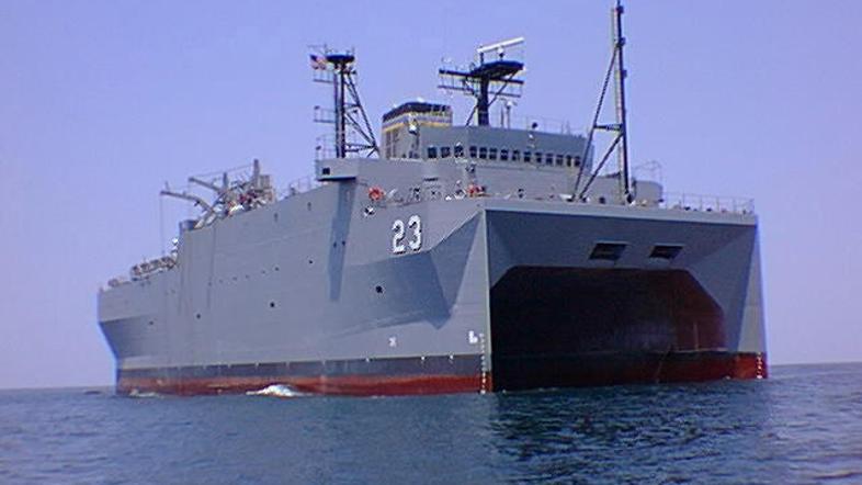 Ameriška vojaška ladja USNS Impeccable je doživela bližnje srečanje s kitajsko m