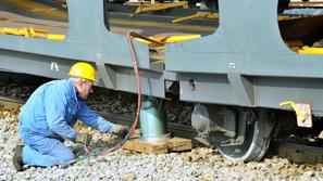 iztirjenje, tovorni vlak