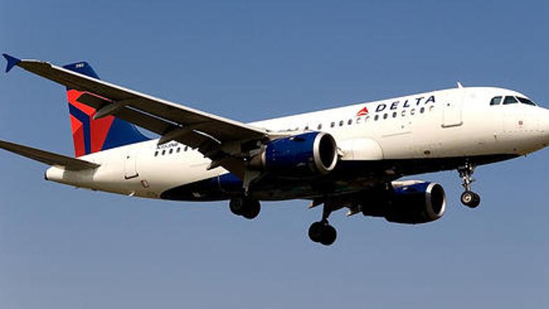 V uradni izjavi so zapisali, da so piloti razpravljali o letalski politiki in tr