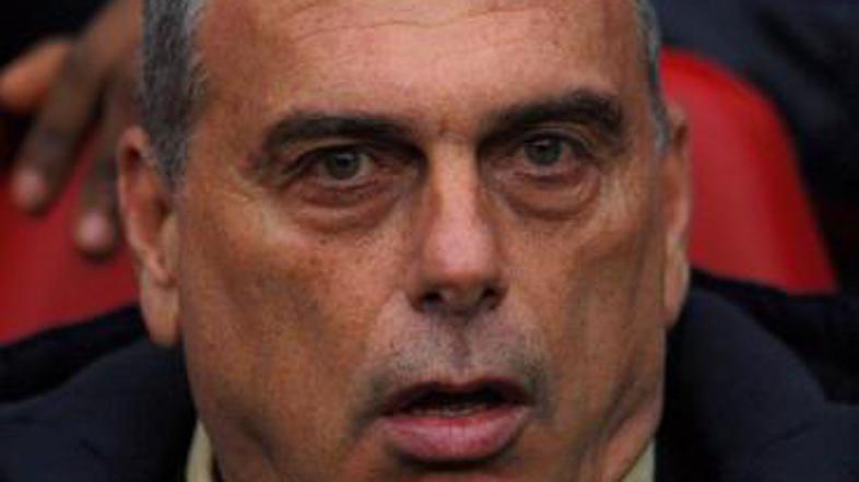 Avram Grant je bil v zadnjem času senca Joseja Mourinha. Na tekmah je sedel za n