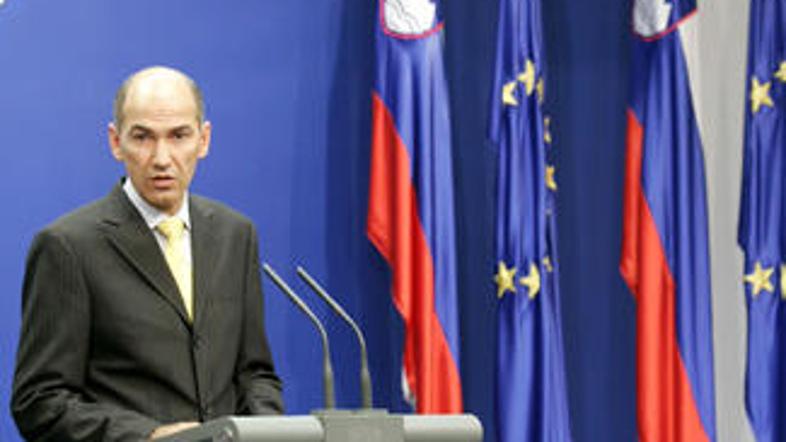 Janša je izrazil obžalovanje, da je Slovenija izgubila prednosti, ki jih je imel