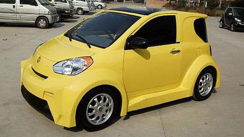 Ponaredek toyote IQ