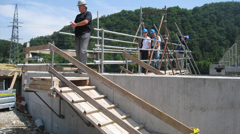Ob dnevu odprtih vrat na gradbišču CČN niso govorili o zapletih in denarju. © Na