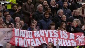 Moyes genij Manchester United Liverpool Old Trafford derbi transparent napis
