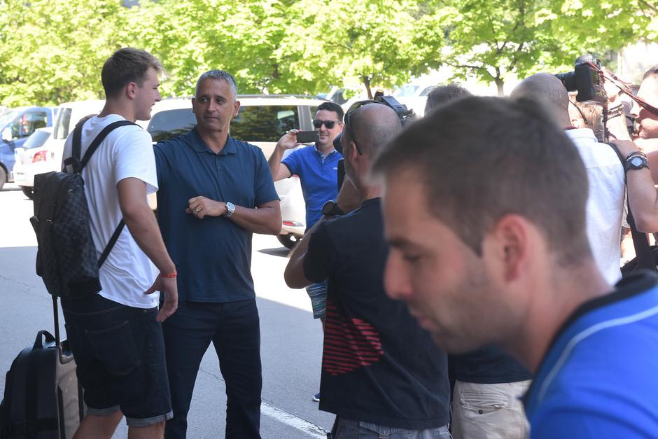 Luka Dončić in Igor Kokoškov | Avtor: Profimedia