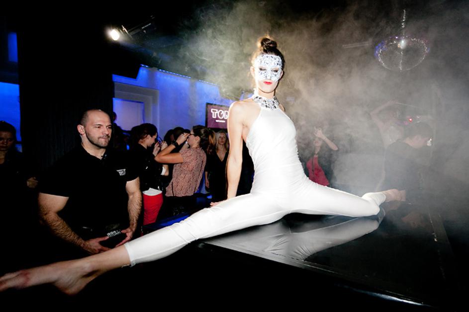 Božično vzdušje preplavilo Topa