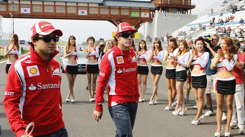Massa Alonso Grid girls formula 1