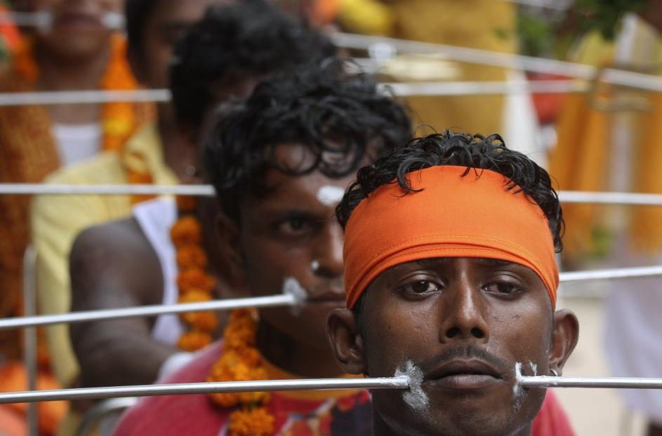 hindujec, peluknjana lica, verska procesija Shitla Mata