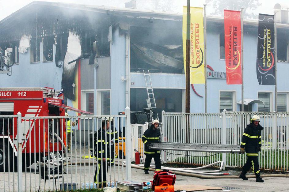 Eksplozija in požar v Hrastju