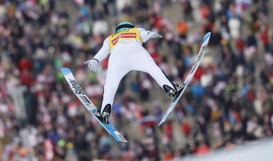 Noro! Prevc v Kulmu zrušil rekord Prevca