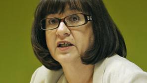 Breda Kutin poziva elektro podjetja naj vrnejo denar, ki so ga pridobila na neza