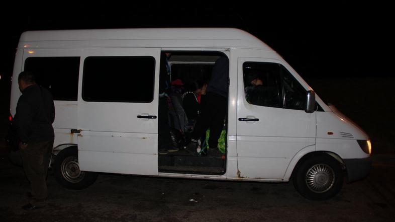 Prevč potnikov v kombiju