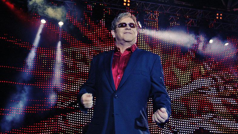 Elton John v Stožicah