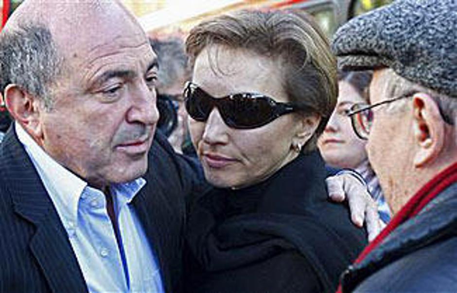 Marina Litvinenko se je ob obletnici moževe smrti srečala z Borisom Berezovskim, | Avtor: Žurnal24 main