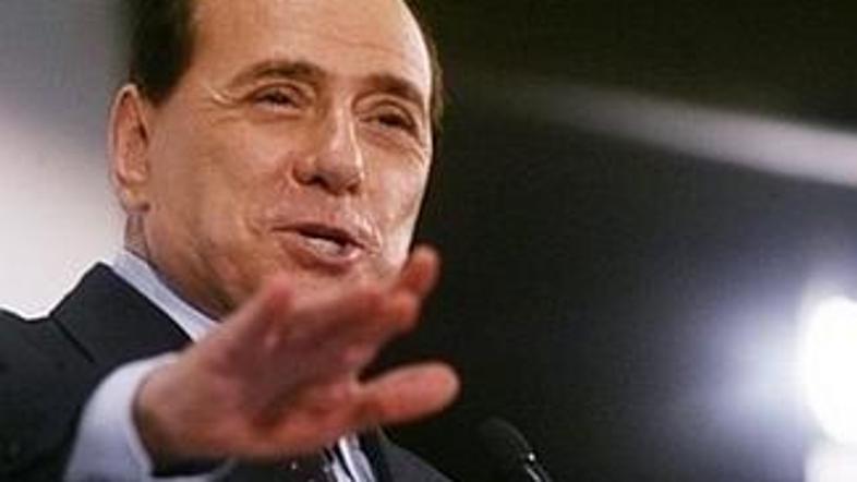 Berlusconi je ocenil, da bo premiersko službo znova lahko začel opravljati po pr