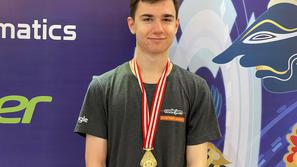 Benjamin Bajd, dijak Gimnazije Kranj in prejemnik odličja na računalniški olimpijadi.