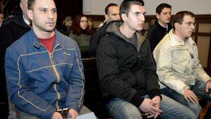 Obtoženi Boštjan Koprivnikar, Simon Trančar in Damir Hasani