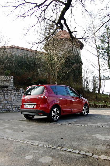 Renault scenic dCi 110 EDC Bose Edition