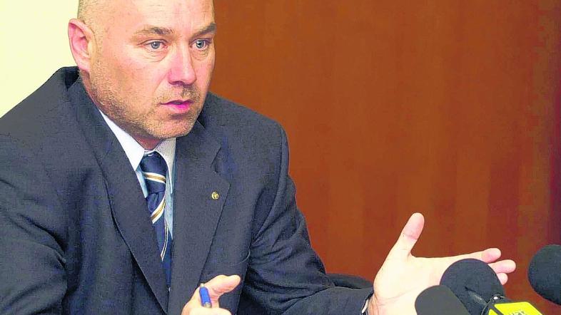 Borut Novak, ki je zdaj eden izmed dveh direktorjev podjetja Zarja, je po aferi 