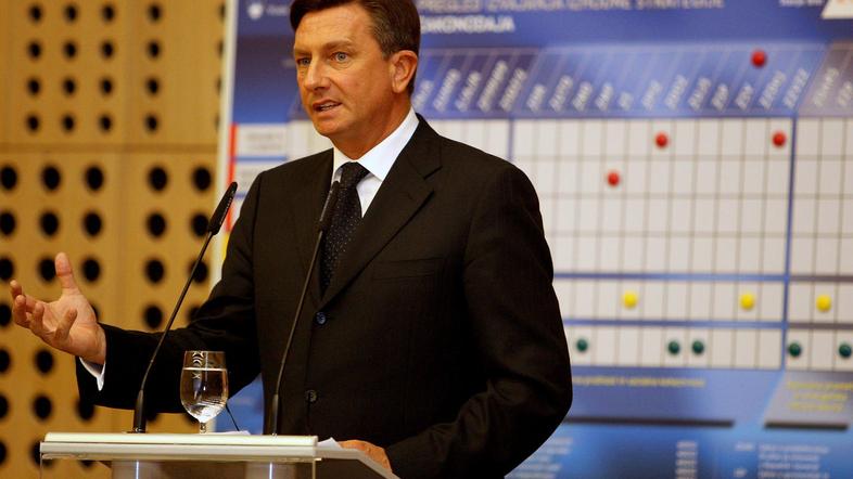 Pahor je gospodarstvenikom pokazal svoj semafor. (Foto: Nik Rovan)