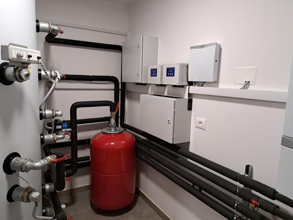 sistem sanitarna voda s toplotno črpalko | Avtor: Nande Škarja