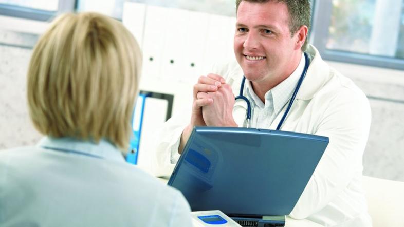 zdravnik pregled bolnik pacient