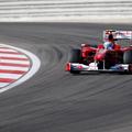 Lani spomladi je dirko v Bahrajnu dobil Fernando Alonso s Ferrarijem. (Foto: EPA