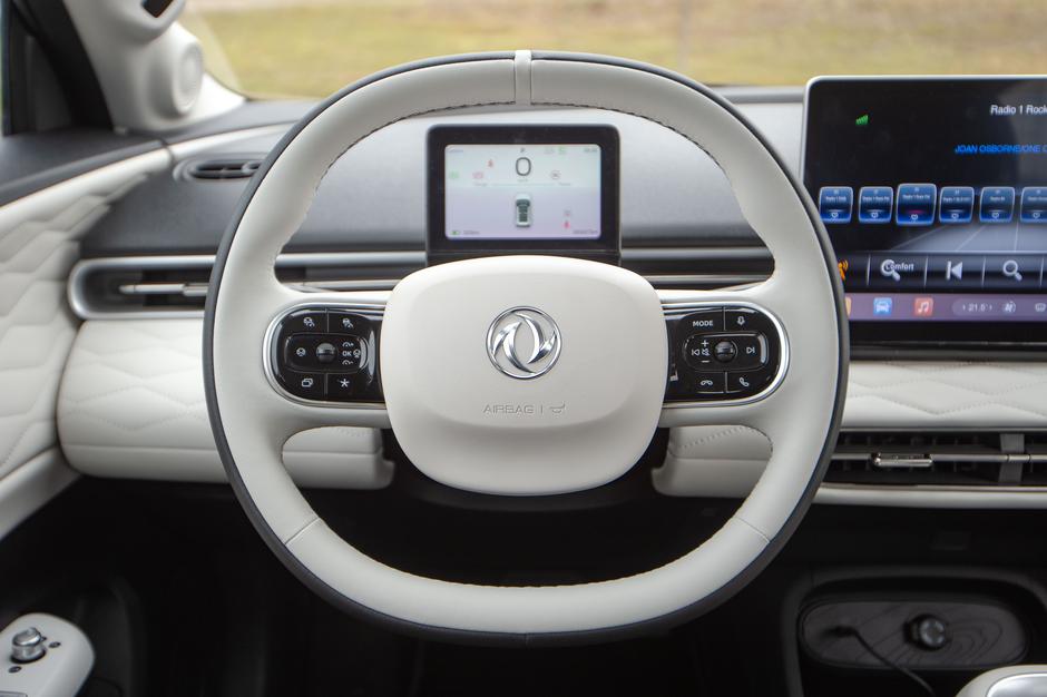 Dongfeng Box | Avtor: Anže Petkovšek