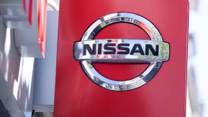 Nissan logo logotip