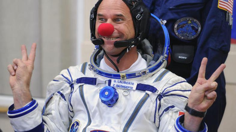 Kanadski milijarder Guy Laliberte je uradno prvi klovn v vesolju.