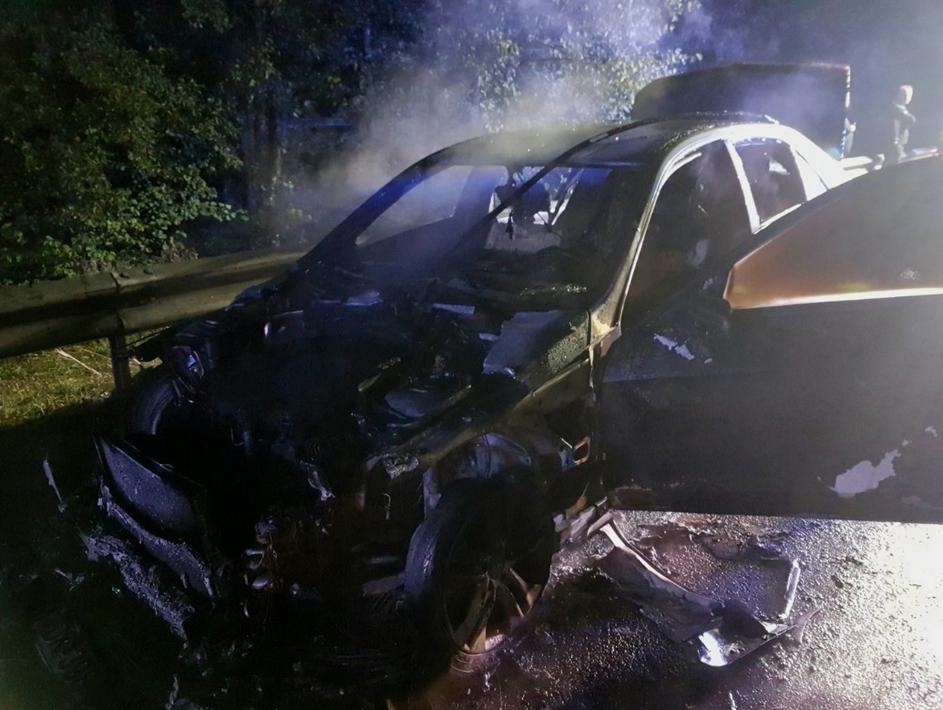 Goreče vozilo na primorki