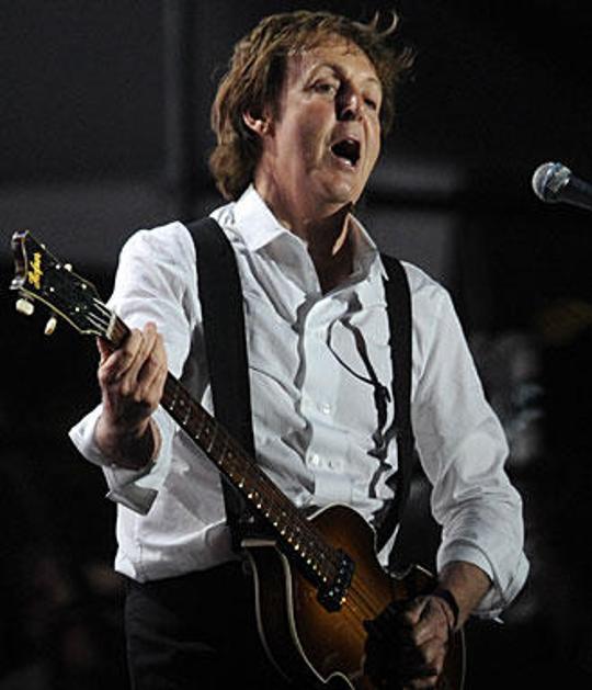 Paul McCartney pa je včeraj zvečer postal že sedmič dedek, saj je rodila njegova