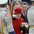 Za kraljičino varnost na Slovaškem skrbi okoli 600 policistov.