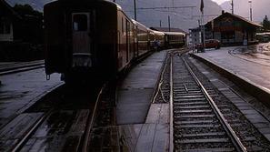 Tovorni vlak je zahteval smrtno žrtev. Fotografija je simbolična. (Foto: Žurnal2