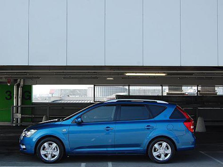 Za trivratnega pro_cee'da, ki prenovljen na trg prihaja z enoletnim zamikom, je 