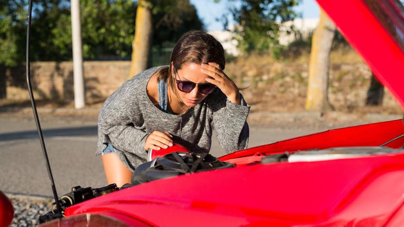 Avto, okvara, popravilo, servis