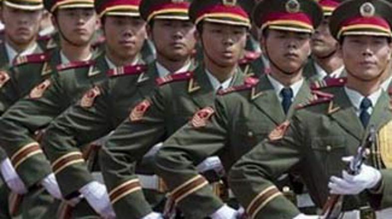 Kitajski komunisti naj bi poskušali z napadom na Indijo ostati na oblasti.