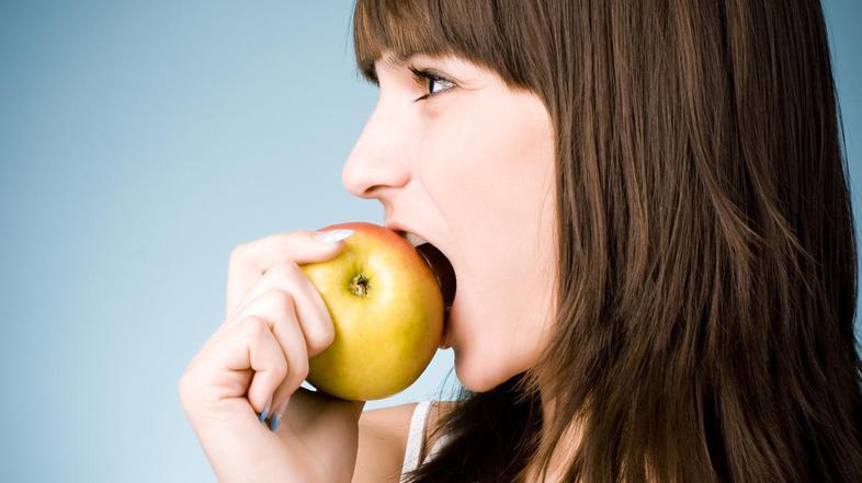 Analiza genov naj bi dala odgovore na vprašanja o prehrani in telesu. (Foto: Shu