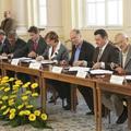 Po mnenju predsednika vlade Janeza Janše je sporazum "odraz zrelosti in učinkovi