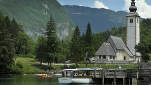 slovenija 04.07.13, Bohinj, bohinjsko jezero, jezero, Cerkev, Obcina Bohinj, fot