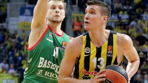 jaka blažič ea7 armani