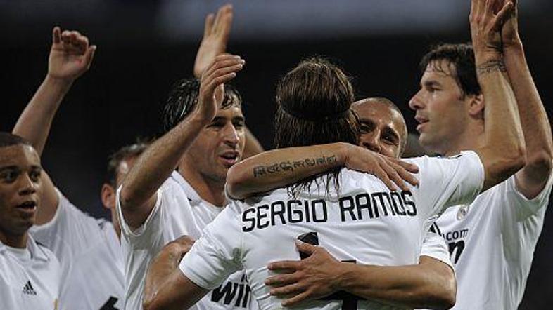 Nogometaši Reala so suvereno končali sezono z zmago nad Levantejem.