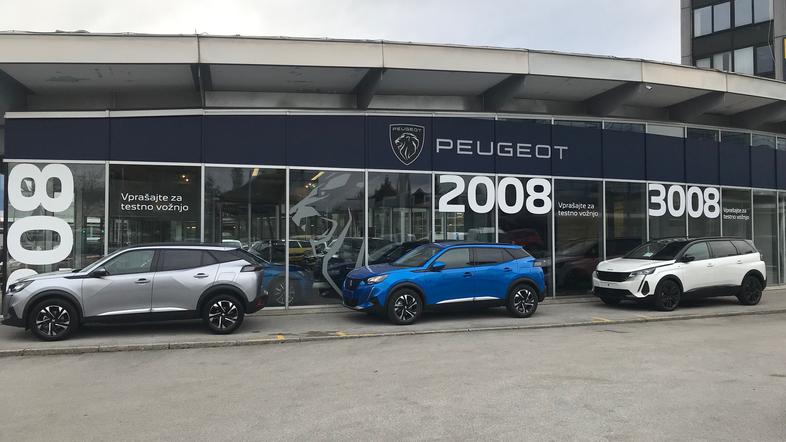 Prodajni salon Peugeot