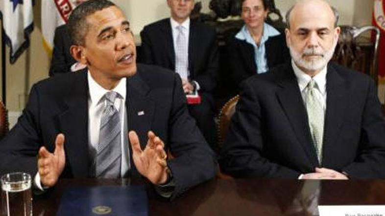 Barack Obama (levo)  je naznanil, da bo predsednika Zveznih rezerv Bena Bernanke