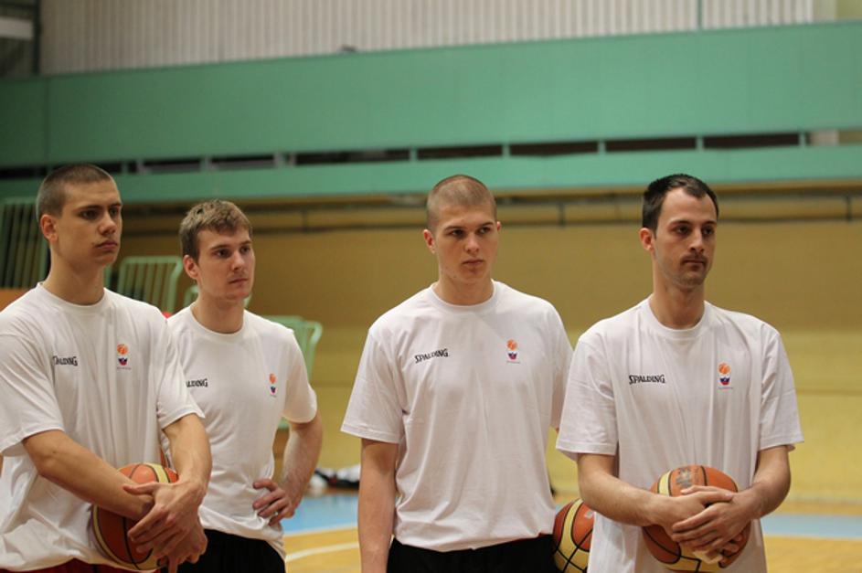 Uvodni prvi dan izbirnih treningov na Ježici