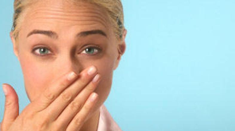 Počitnice nam lahko pokvari virus, ki smo ga pobrali na avtobusu.