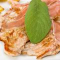 Zrezek, pršut in žajbelj – je lahko še bolj preprosto?