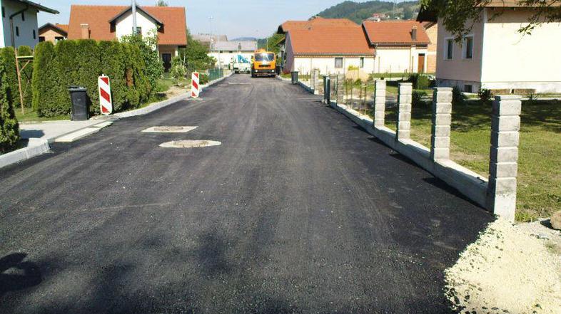 Tisti del Spodnjega Starega Grada, ki bi lahko krasil razglednico.