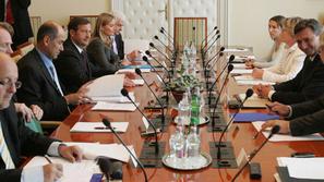 Slovenija po navedbah Milana Balažica Rehnove pobude o reševanju spora meje ne z